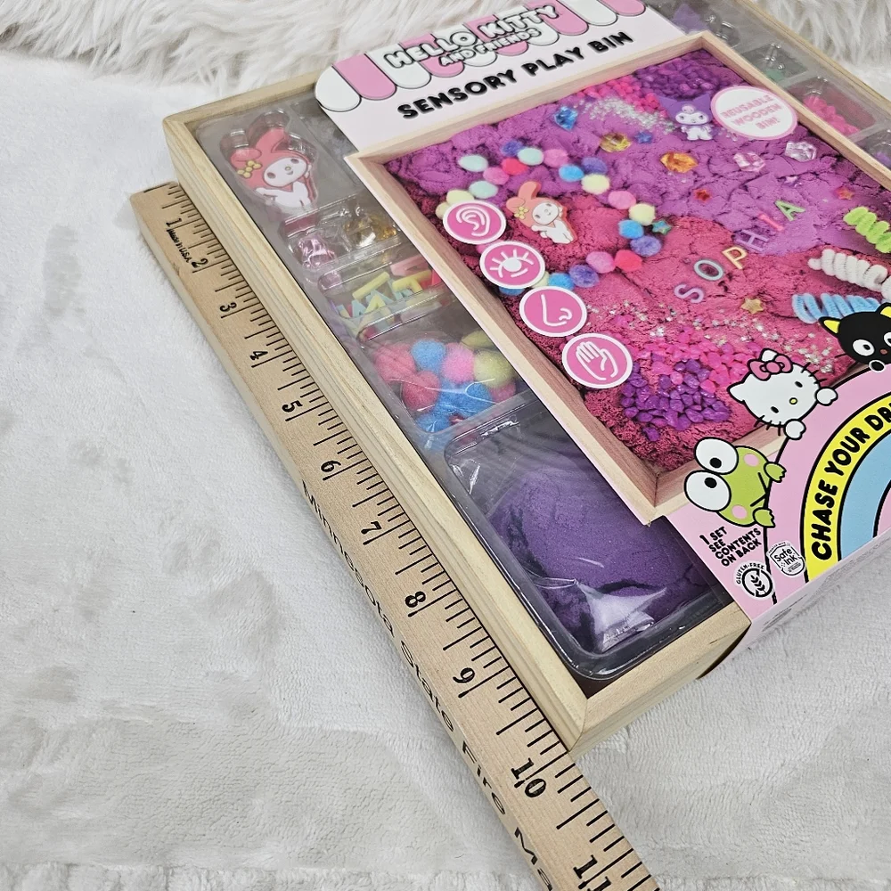 HELLO KITTY and FRIENDS Sensory Play Bin Chase Your Dreams - Picture 9 of 12